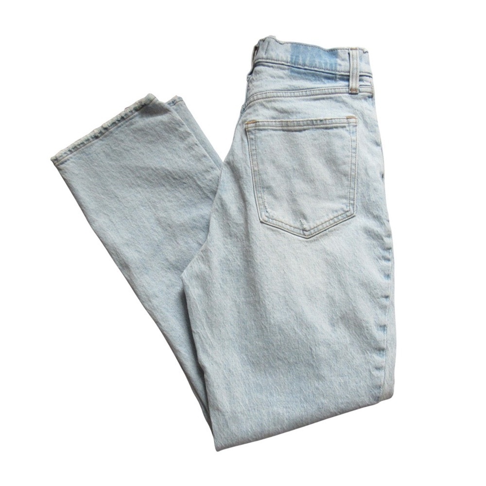 Abercrombie Fitch 90s Straight Ultra High Rise Curve Love 28 Short Light Wash
